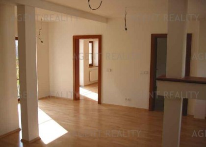 Pronájem pěkného bytu 1+1,40m2 v činžovním domě s výtahem,P6-Střešovice.