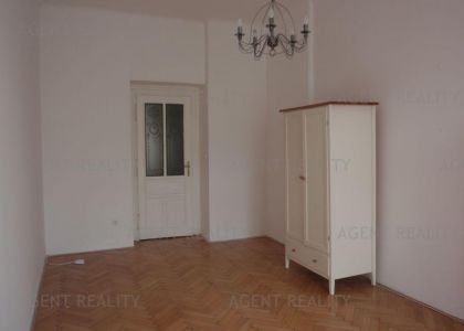 Pronájem velkého bytu 3+1,111m2 v činovním domě P2-Vinohrady.