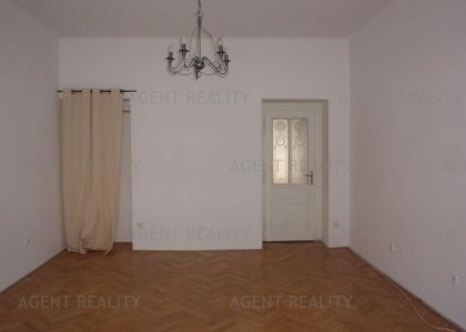 Pronájem velkého bytu 3+1,111m2 v činovním domě P2-Vinohrady.