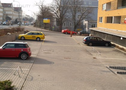 Prodej bytu 2+kk, 62m2 s balkonem a parkovacím stáním v novostavbě Praha 9 - Vysočany 