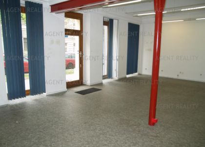 Pronájem nebytových prostor 312m2 s výlohami u hlavní komunikace Praha 7 – Letná.