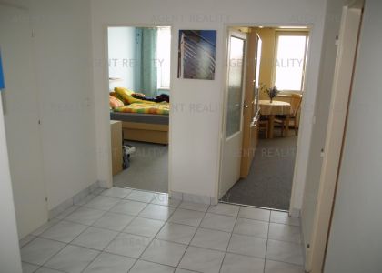 Pronájem bytu v novostavbě 2+kk,61m2 s balkonem a garážovým staním u metra JinoniceP5-Jinonice.