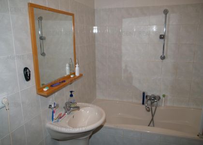 Pronájem bytu v novostavbě 2+kk,61m2 s balkonem a garážovým staním u metra JinoniceP5-Jinonice.