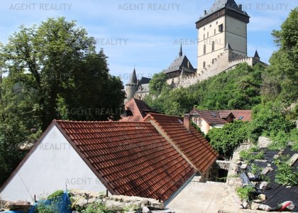 Prodej domu k rekonstrukci na butikový hotel, obec Karlštejn