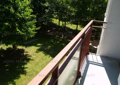 Pronájem velkého bytu v panlovém domě 4+1, 100m2 nedaleko Prokopského údolí P5-Barandov