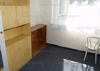 Pronájem velkého bytu v panlovém domě 4+1, 100m2 nedaleko Prokopského údolí P5-Barandov