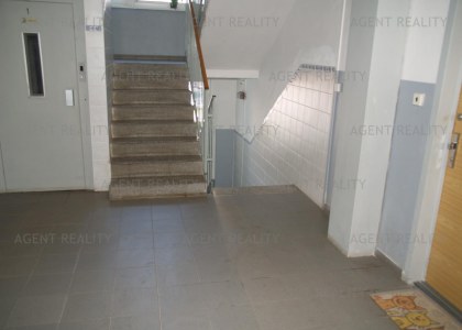 Pronájem velkého bytu v panlovém domě 4+1, 100m2 nedaleko Prokopského údolí P5-Barandov
