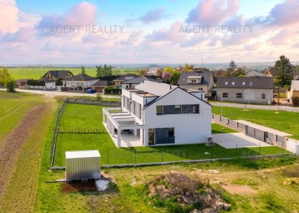 Prodej domu, 5+kk, 141m2, Slaný - Dolín