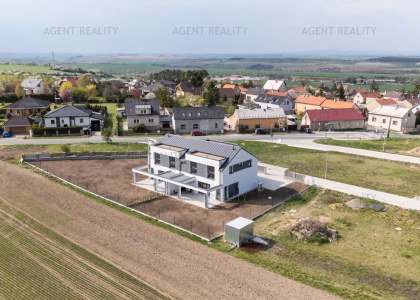 Prodej domu, 5+kk, 141m2, Slaný - Dolín