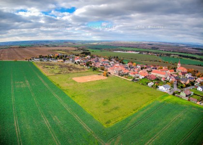 Prodej stavebního pozemku 186/70, 840m2, Slaný - Dolín