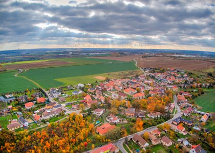 Prodej stavebního pozemku 186/72, 843m2, Slaný - Dolín