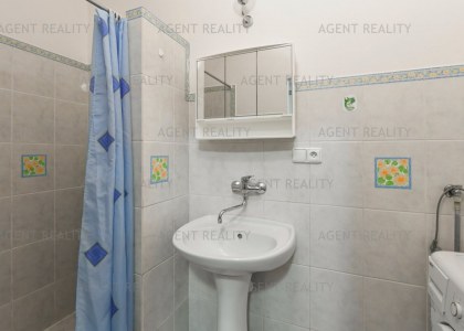 Pronájem bytu 2+1, 70 m2, ulice Karlovarská P6-Řepy.