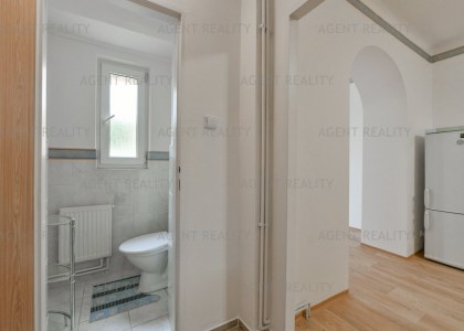 Pronájem bytu 2+1, 70 m2, ulice Karlovarská P6-Řepy.