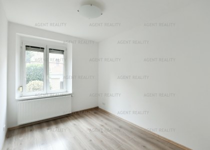 Pronájem bytu 3+kk, 70m2,  ulice 8.listopadu, P6-Břevnov.