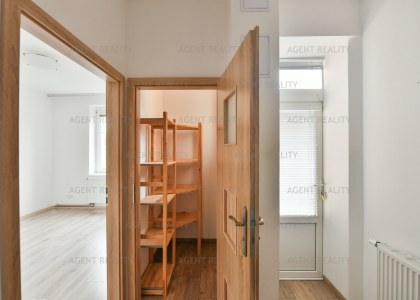 Pronájem bytu 3+kk, 70m2,  ulice 8.listopadu, P6-Břevnov.