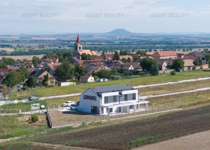 Prodej domu 186/60BB, 6+kk, 141m2, Slaný - Dolín