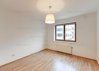 Pronájem bytu 2+kk, 57m2 s balkonem, ulice Slavníkova, Praha - Břevnov