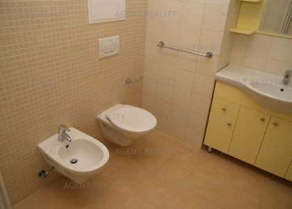 Pronájem nového bytu 2+kk, 43m2 v čínžovním domě s recepcí v P2-Vynohrady.