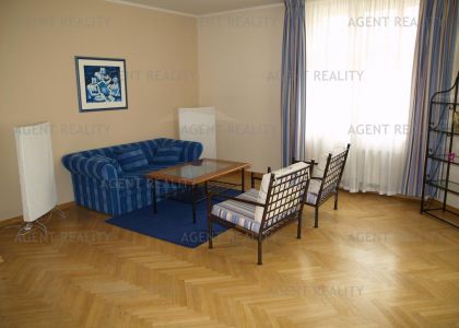 Pronájem zařízeného apartmánu 2+kk,75m2 v činžovním domě rezidence Masaryk P2-Vinohrady.