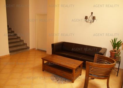 Pronájem zařízeného apartmánu 2+kk,75m2 v činžovním domě rezidence Masaryk P2-Vinohrady.