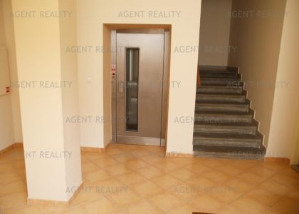 Pronájem zařízeného apartmánu 2+kk,75m2 v činžovním domě rezidence Masaryk P2-Vinohrady.