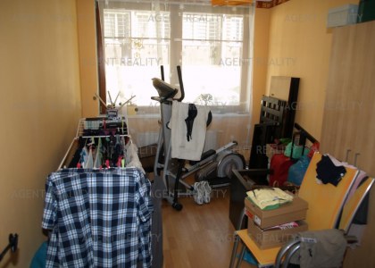 Pronájem pěkného bytu 3+kk, 83m2 s předzahrádkou a parkovacím stáním v P5-Smíchov