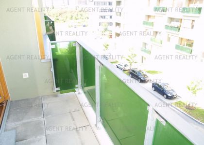 Pronájem luxusního bytu 3+kk,83m2 s lodžíí a balkonem s parkovacím stáním v novostavbě P5-Jinonice