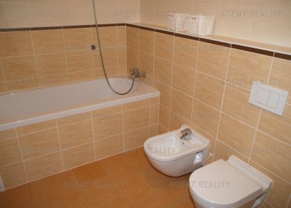 Pronájem luxusního bytu 3+kk,83m2 s lodžíí a balkonem s parkovacím stáním v novostavbě P5-Jinonice