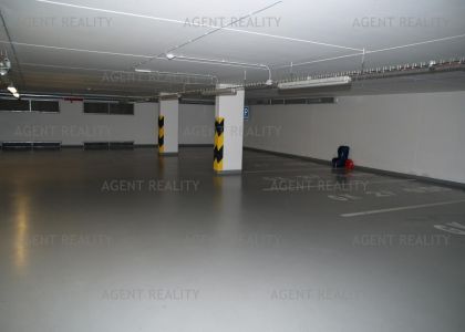 Pronájem luxusního bytu 3+kk,83m2 s lodžíí a balkonem s parkovacím stáním v novostavbě P5-Jinonice