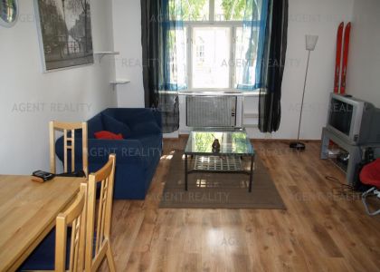 Pronájem  zařízeného bytu 2+kk,48m2 v činžovním domě P2-Vinohrady