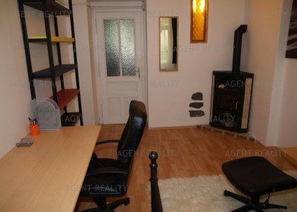 Pronájem  zařízeného bytu 2+kk,48m2 v činžovním domě P2-Vinohrady