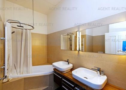 Pronájem pěkného bytu 3+kk, 90m2 po celkové rekonstrukci u Riegerových sadů P2-Vinohrady
