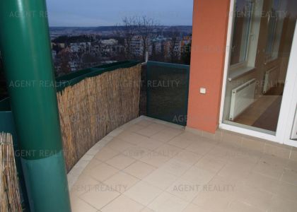 Pronájem velkého bytu 3+1, 112m2 s terasou a parkovacím stáním v ceně najmu v P8-Libeň.