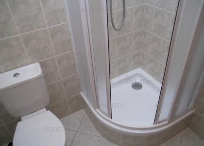 Pronájem velkého bytu 3+1, 112m2 s terasou a parkovacím stáním v ceně najmu v P8-Libeň.