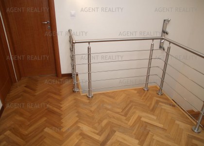 Pronájem zařízeného apartmánového bytu 3+1,75m2 mezonet s terasou  v P1-Nové město.