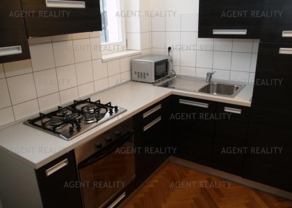 Pronájem zařízeného apartmánového bytu 3+1,75m2 mezonet s terasou  v P1-Nové město.