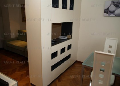 Pronájem zařízeného apartmánového bytu 3+1,75m2 mezonet s terasou  v P1-Nové město.