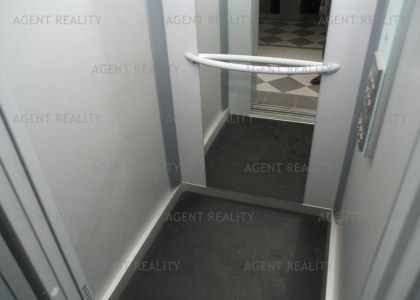 Pronájem zařízeného apartmánového bytu 3+1,75m2 mezonet s terasou  v P1-Nové město.