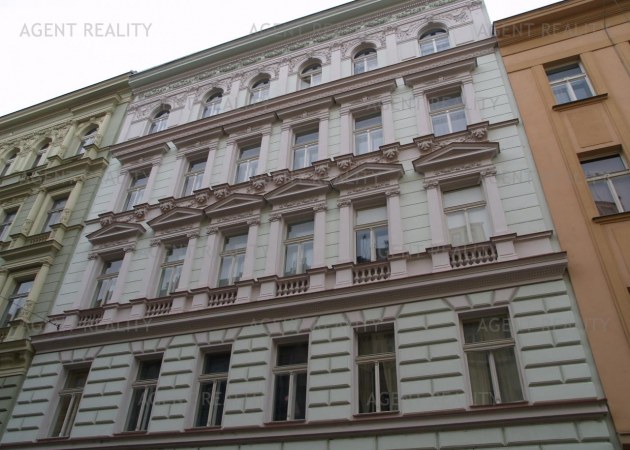 Pronájem zařízeného apartmánového bytu 3+1,75m2 mezonet s terasou  v P1-Nové město.