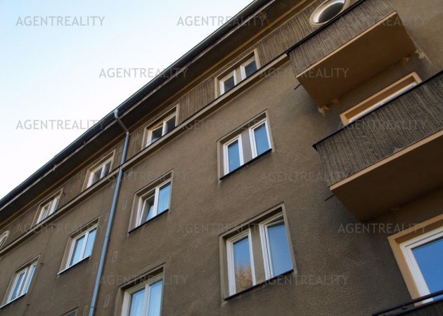  Prodej pěkného bytu 2+1, 55m2 v obytné zástavbě Kladno-Kročehlavy.