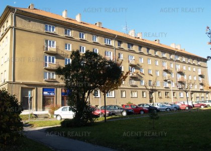  Prodej pěkného bytu 2+1, 55m2 v obytné zástavbě Kladno-Kročehlavy.