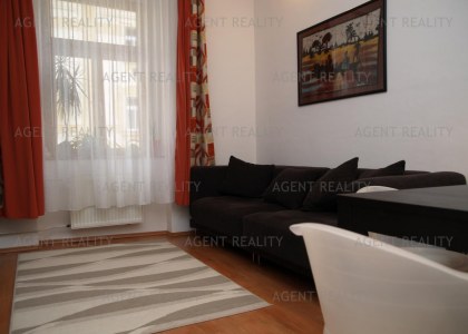 Pronájem pěkného bytu 3+1, 70m2 v cihlovém domě ve zvýšeném přízemí P6-Břevnov.