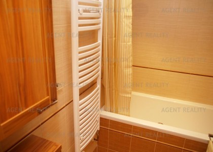Pronájem moderního bytu 2+kk,65m2 s balkony a výhledem na Prahu v obytném domě P5-Smíchov.