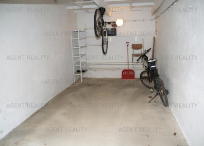 Pronájem moderního bytu 2+kk,65m2 s balkony a výhledem na Prahu v obytném domě P5-Smíchov.