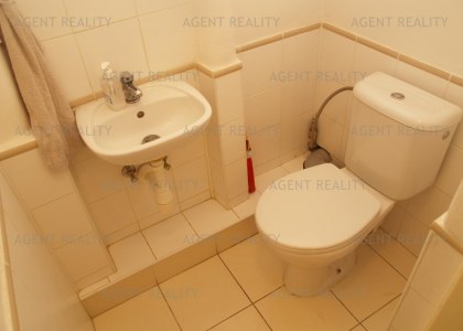 Pronájem stylově zařízeného  bytu 2+1, 80m2 v činžovním domě s výtahem v P1-Nové Město.