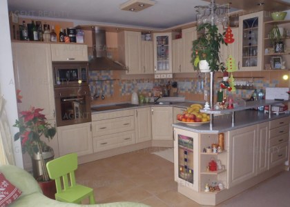 Prodej samostatně stojícího RD 6+1 se zahradou 800m2 v Hostivicích u Prahy