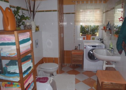 Prodej samostatně stojícího RD 6+1 se zahradou 800m2 v Hostivicích u Prahy