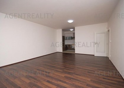  Prodej velmi pěkného bytu 3+kk, 100m2+15m2 terasa situovaném v zabydlené novostavbě Praha3-Žižkov.