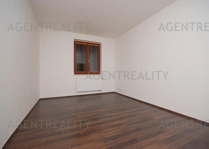  Prodej velmi pěkného bytu 3+kk, 100m2+15m2 terasa situovaném v zabydlené novostavbě Praha3-Žižkov.
