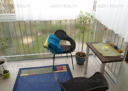 Agentreality pronajme velmi pěkný  byt 3+kk,74m2 v novostavbě s balkonem P4-Nusle.